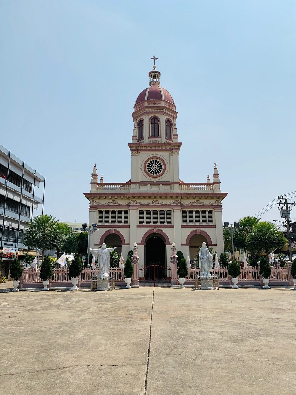Die Santa-Cruz-Kirche, das Zentrum des Viertels Kudichin